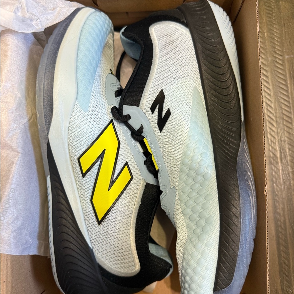 New Balance pickleball/tennis court shoes